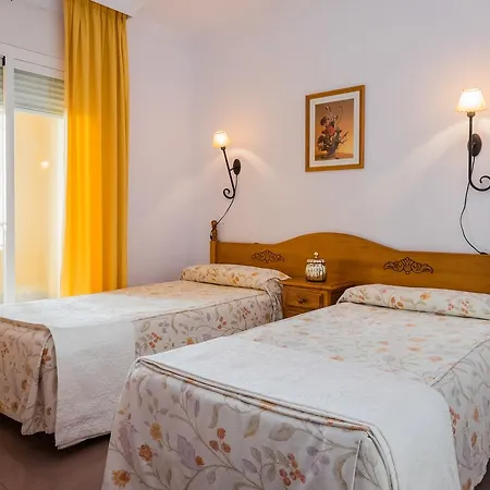 Torrecilla Beach Apartamento Cantares Daire Nerja